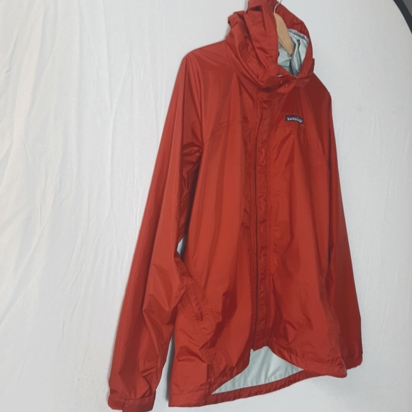 Patagonia Windbreaker - Picture 5 of 17